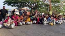 villages, water crisis, Maharashtra, Nashik, Uttar Pradesh, Mirzapur, water tanker, Jal shakti missi