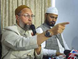  All India Majlis-E-Ittehadul Muslimeen (AIMIM) chief Asaduddin Owaisi while addressing a press conference. 