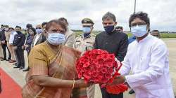 Jharkhand Chief Minister Hemant Soren with outgoing Governor Droupadi Murmu.