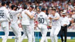 England celebrating after a wicket vs NZ 