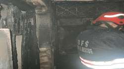 Delhi, delhi Fire, Paharganj hotel Roma Delux fire, rescue operation, latest updates, fire tenders, 