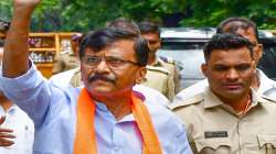 Sanjay Raut Defamation Case, mumbai court, bailable warrant, shiv sena, sanjay raut, defamation case