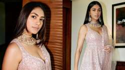 Mrunal Thakur gets cutest proposal from a fan