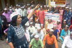 Protesting staff hold agitation