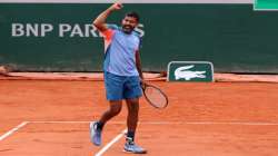 Rohan Bopanna in action