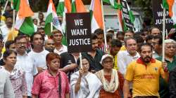 Wrestlers protest, Mamata Banerjee participates in candlelight march, cm mamata supports protesting 