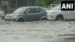 Gurugram: Shower turns weather pleasant; waterlogging leads to traffic snarls | VIDEO 