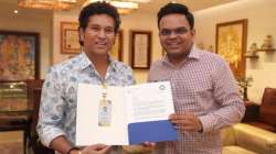 BCCI secretary Jay Shah presents Sachin Tendulkar with a golden ticket