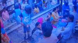 Delhi, crime, robbery in jewellery shop