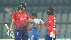 IND-W vs ENG-W 1st T20I Live Score