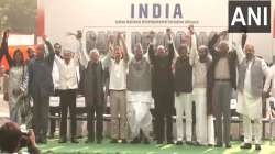 Opposition leaders on one stage at Jantar Mantar