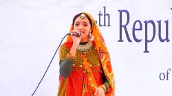  Egyptian girl Kariman while performing a patriotic song