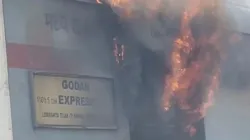 Flames in Mumbai LTT-Gorakhpur Express' last bogie