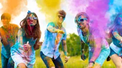 Fashion tips to celebrate Holi