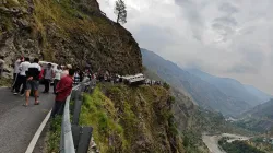 Bus meets with accident in Himachal Pradesh, four dead.