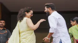 kangana ranaut chirag paswan funny moment in parliament, Kangana Ranaut, Chirag Paswan, kangana chir