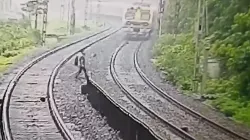 Two men suicide infront of local train in Mumbai.