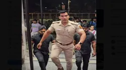 Tihar Jail official deepak sharma suspended, Tihar Jail official suspended after viral video showing