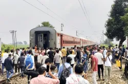 Magadh Express train splits into two 