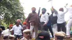 Members of Sikh Prakoshth of BJP Delhi hold protest near Rahul Gandhi's residence