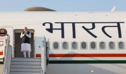 PM Modi arrives in Vientiane