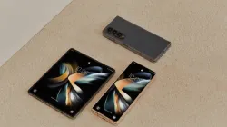 Samsung foldable snartphones