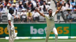 Mitchell Starc got the wicket of KL Rahul.