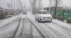 Are flights operational at Srinagar Airport due to heavy snowfall? Here's the update