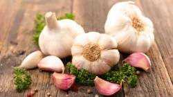 Raw Garlic 