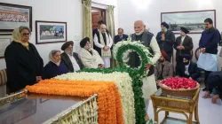 PM Narendra Modi pays last respects to late former PM Dr Manmohan Singh and offers condolences to his family. 