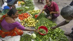 Wholesale inflation declines in November