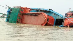 Boat capsizes