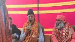 Farooq Abdullah sings bhajan