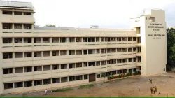 KES College is located in Mumbai's Kandivali West.