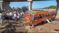 19 students injured after truck hits bus in Maharashtra's Sangli