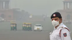 Delhi air pollution. 