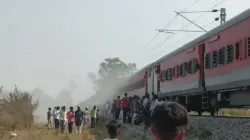 Fire breaks out in Triveni Express. 