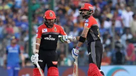 Virat Kohli alongside Parthiv Patel during IPL 2019