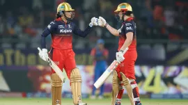 Smriti Mandhana and Georgia Voll