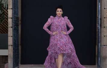 No takers for Aishwarya Rai's pink floral look from Paris Fashion Week |  Fashion News  India TV