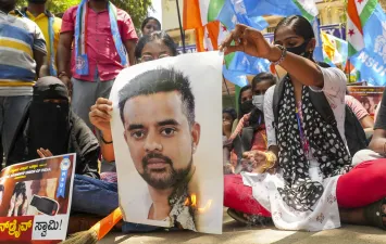 More trouble for Prajwal Revanna, rape case registered against JDS ...