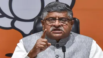 பொருளாதார அராஜகம், இந்தியாவுக்கு எதிரான வெறுப்பு ஆகியவற்றை உருவாக்குவதில்  காங்கிரஸ் ஈடுபட்டுள்ளது: ஹிண்டன்பர்க் அறிக்கை - இந்தியா டிவி ...