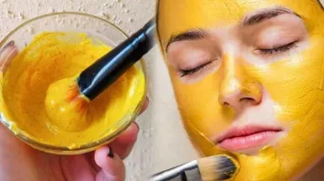 Milk or Curd: What to mix with gram flour for making face pack? Know skin  benefits | Beauty News – India TV
