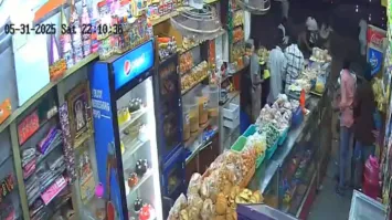 Karnataka: Man brutally killed with machete inside bakery, CCTV captures chilling crime | Man News – India TV
