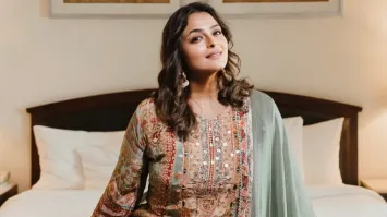 Shilpa Shirodkar breaks silence on rumours of being shot dead on the sets  of Raghuveer after 30 years | Entertainment News – India TV