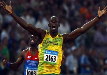 Usain Bolt wins 200m gold at 2008 Beijing Olympics.