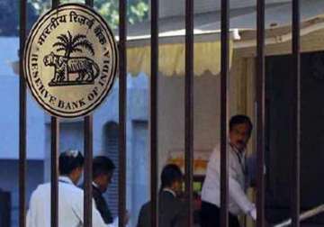 Ahead of fiscal-end, RBI asks banks to remain open full day on March 30, 31