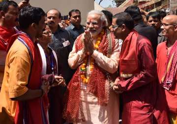 PM Modi offers prayers at historic Kamakhaya temple