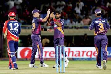 IPL 2016: Pune win by 19 runs via D/L method to delay Daredevils' playoff push
