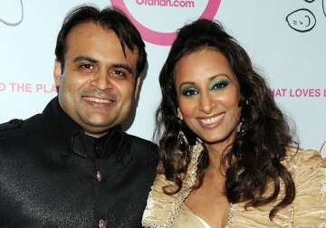 Indian couple files Rs 6700 cr lawsuit against Australian bank